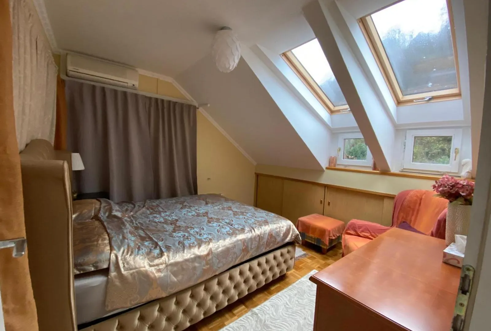 Unique Apartma In The City Center Λιουμπλιάνα 0*,  Σλοβενία